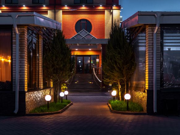 Гостиница Огни Востока, Брянск