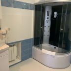 Люкс (Люкс), Гостиница Огни Востока