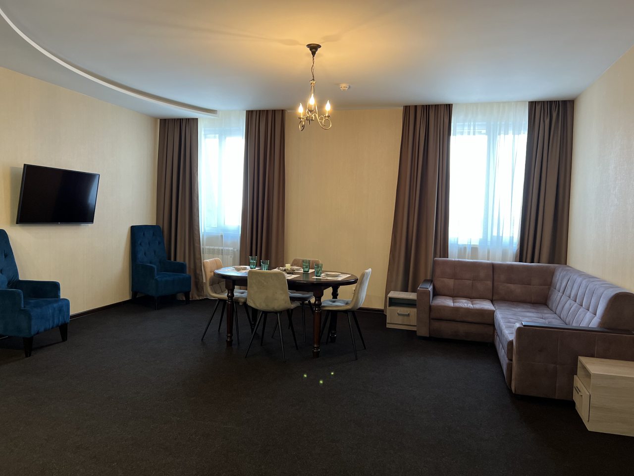 Апартаменты, Гостиница Огни Востока