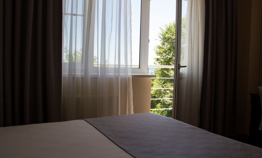Сьюит (Джуниор, С видом на море) отеля Панорама, Широкая Балка