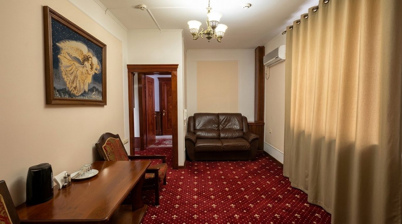 Полулюкс (Улучшенный номер с зоной отдыха), Отель Андалусия