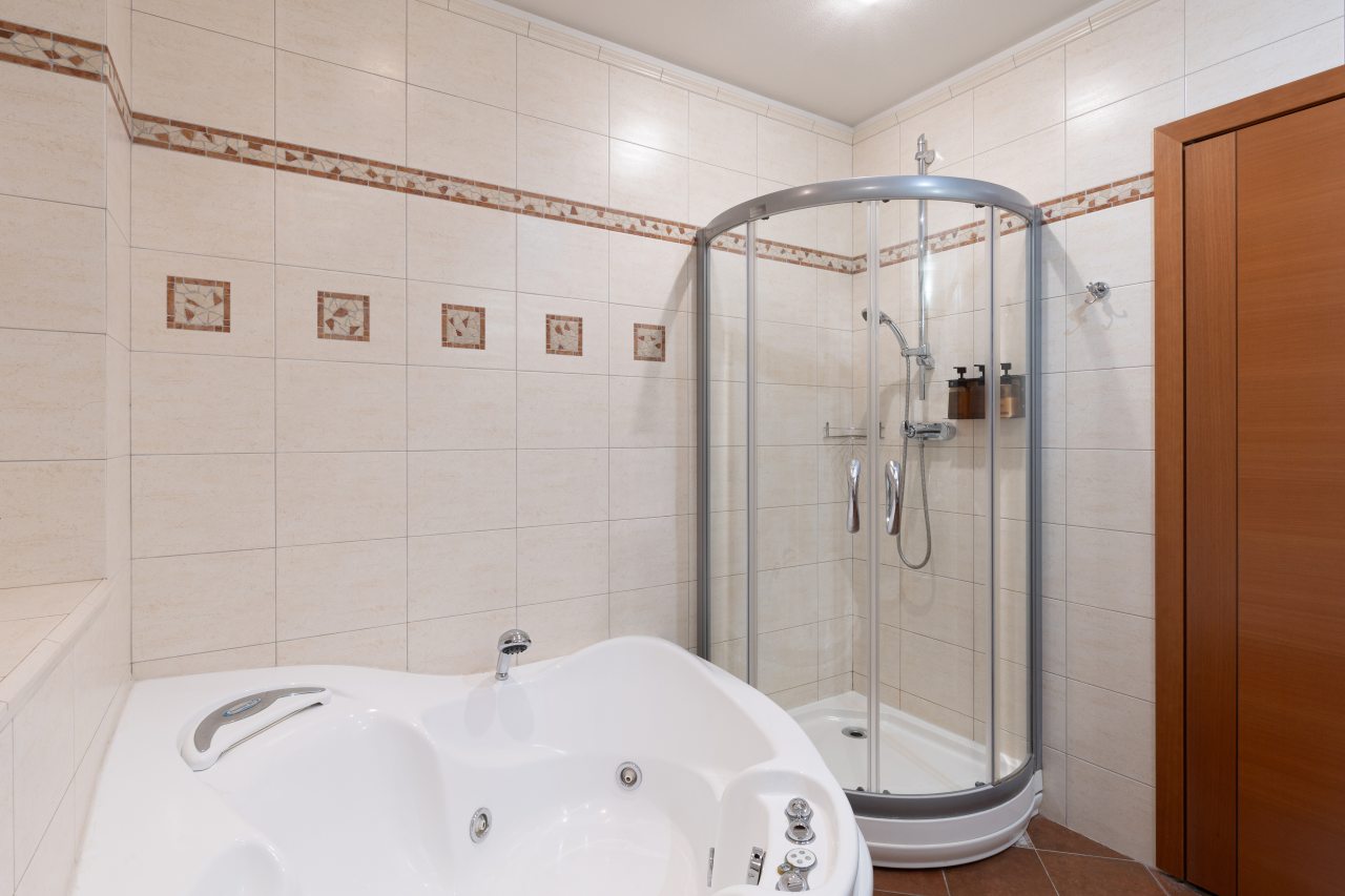 Полулюкс (Делюкс), Гостиница Горки