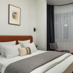 Люкс (Люкс), Гостиница Горки