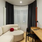 Люкс (Люкс), Гостиница Горки