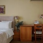 Двухместный (Комфорт с двуспальной кроватью с балконом), Отель Радонеж