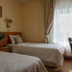 Двухместный (Номер стандарт с 2 односпальными кроватями без вида из окна), Отель Радонеж