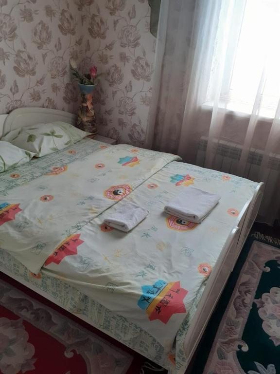 Семейный (Семейный люкс) отеля Адмиральская, Ставрополь