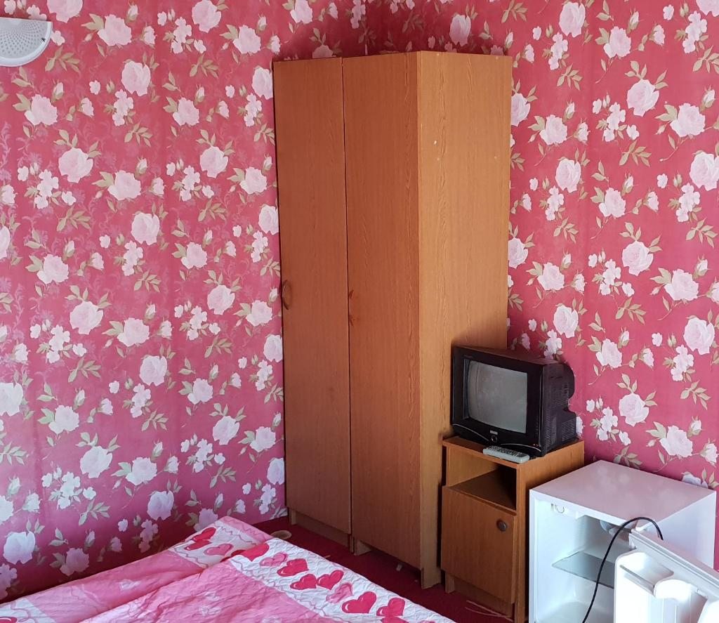 Двухместный (Двухместный номер эконом-класса с 2 отдельными кроватями) гостиницы Rodmar, Анапа