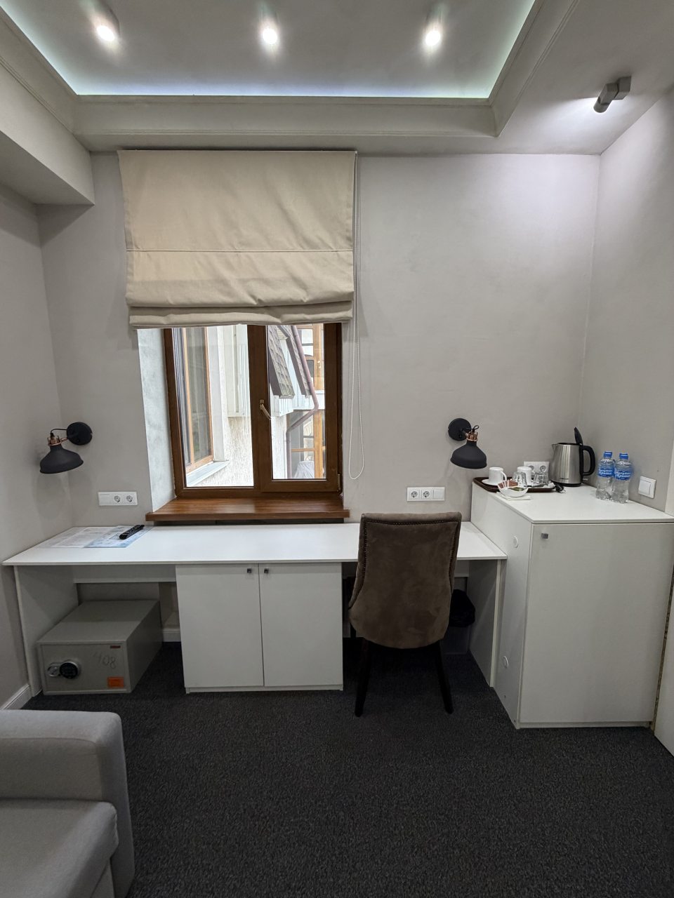 Семейный (Полулюкс, Двухкомнатный), Отель Петр