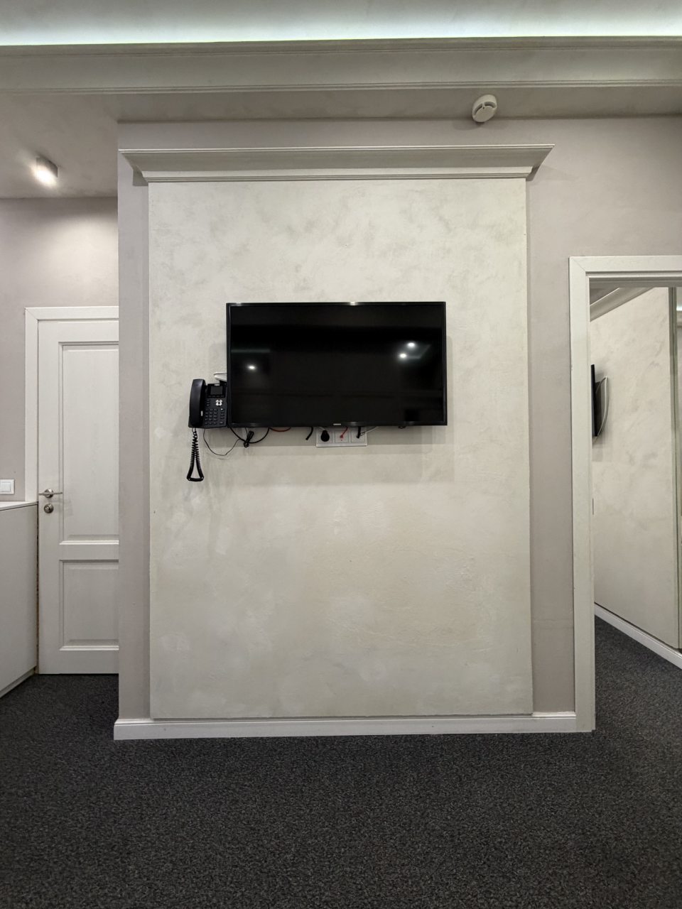 Семейный (Полулюкс, Двухкомнатный), Отель Петр