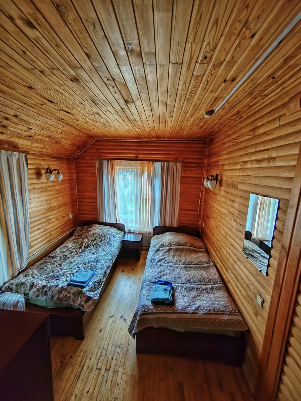 Четырехместный (Стандарт двухкомнатный), База отдыха Заимка Камза
