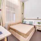 Номера расположены на 1-м или 2-м этажах.