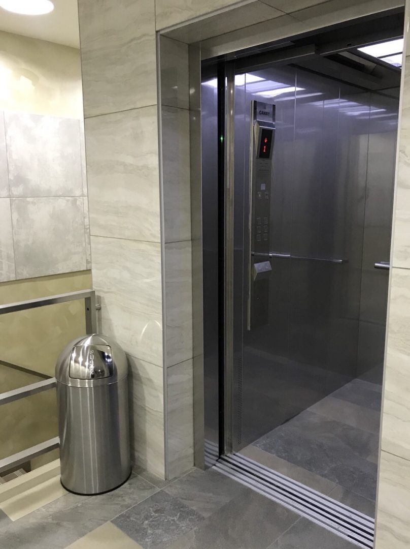 Лифт, Отель Фурор