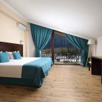 Двухместный (Улучшенный с балконом), Гостиница Грандшале