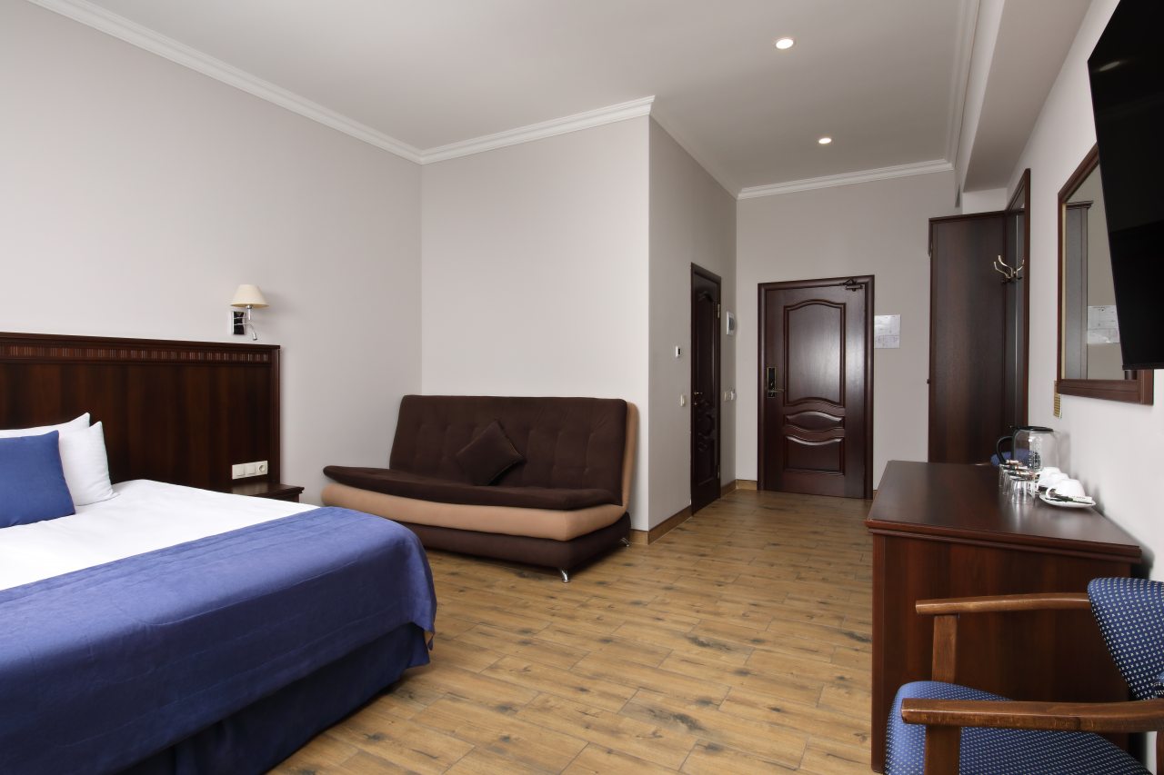 De Luxe (Делюкс с балконом), Гостиница Грандшале