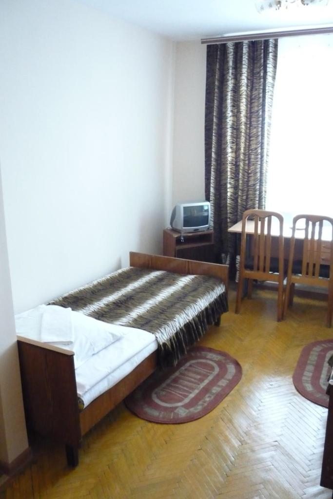 Двухместный (Бюджетный двухместный номер с 2 отдельными кроватями) гостиницы Ковров