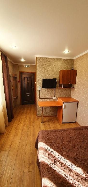 Двухместный (Стандартный двухместный номер с 1 кроватью) гостевого дома Дом туриста, Каменномостский, Республика Адыгея