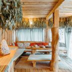 Отдельная услуга, Гостевой дом Alm Hotel