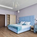 Двухместный (Улучшенный с 1 кроватью или 2 отдельными кроватями, вид на бассейн), Гостевой дом Alm Hotel