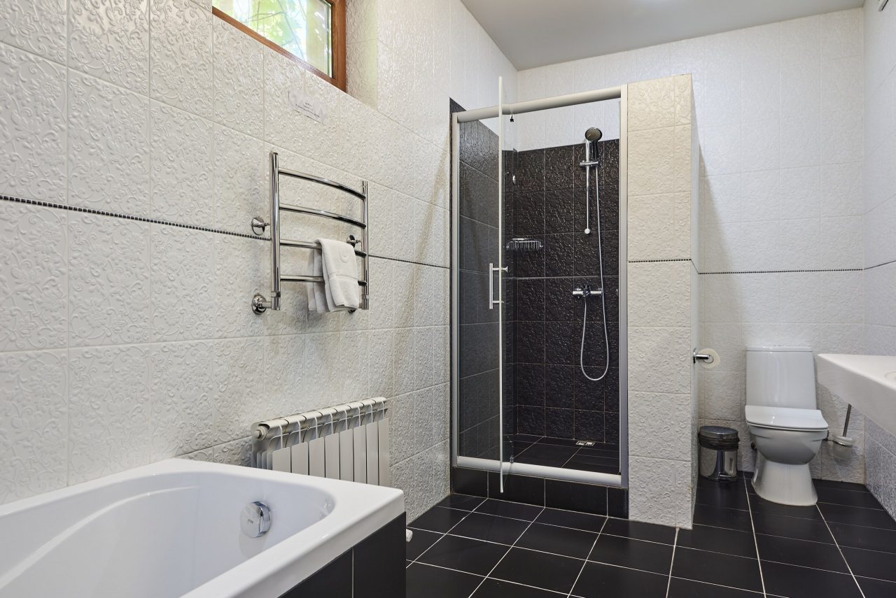 Двухместный (Улучшенный с 1 кроватью или 2 отдельными кроватями, вид на бассейн), Гостевой дом Alm Hotel