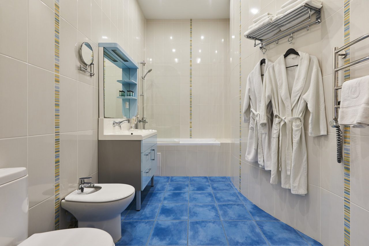 Двухместный (Улучшенный с 1 кроватью или 2 отдельными кроватями и видом на город), Гостевой дом Alm Hotel