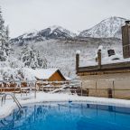 Подогреваемый бассейн круглый год, Гостевой дом Alm Hotel