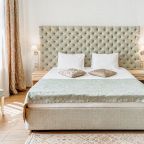 Люкс (Люкс с видом на горы и балконом), Гостевой дом Alm Hotel