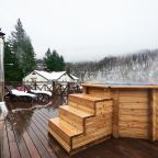 Отдельная услуга, Гостевой дом Alm Hotel