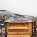 Отдельная услуга, Гостевой дом Alm Hotel