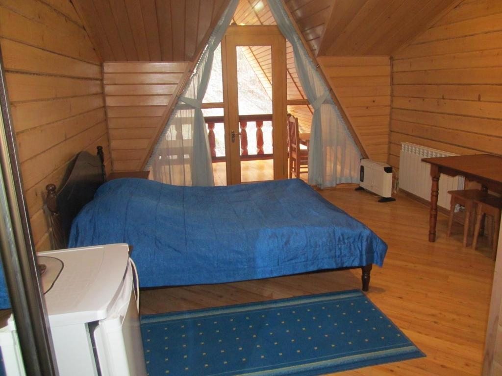 Двухместный (Стандартный двухместный номер с 1 кроватью) гостевого дома Любава+, Каменномостский, Республика Адыгея