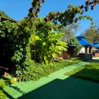 Своя ухоженная территория, Гостевой дом Дего