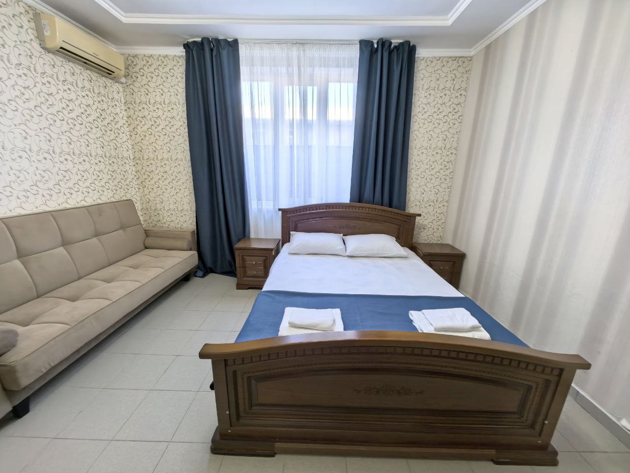 De Luxe, Гостевой дом Qualite