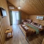 Дом (Дом Сруб), Гостевой дом Qualite