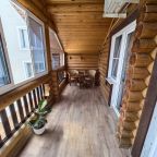 Дом (Дом Сруб), Гостевой дом Qualite