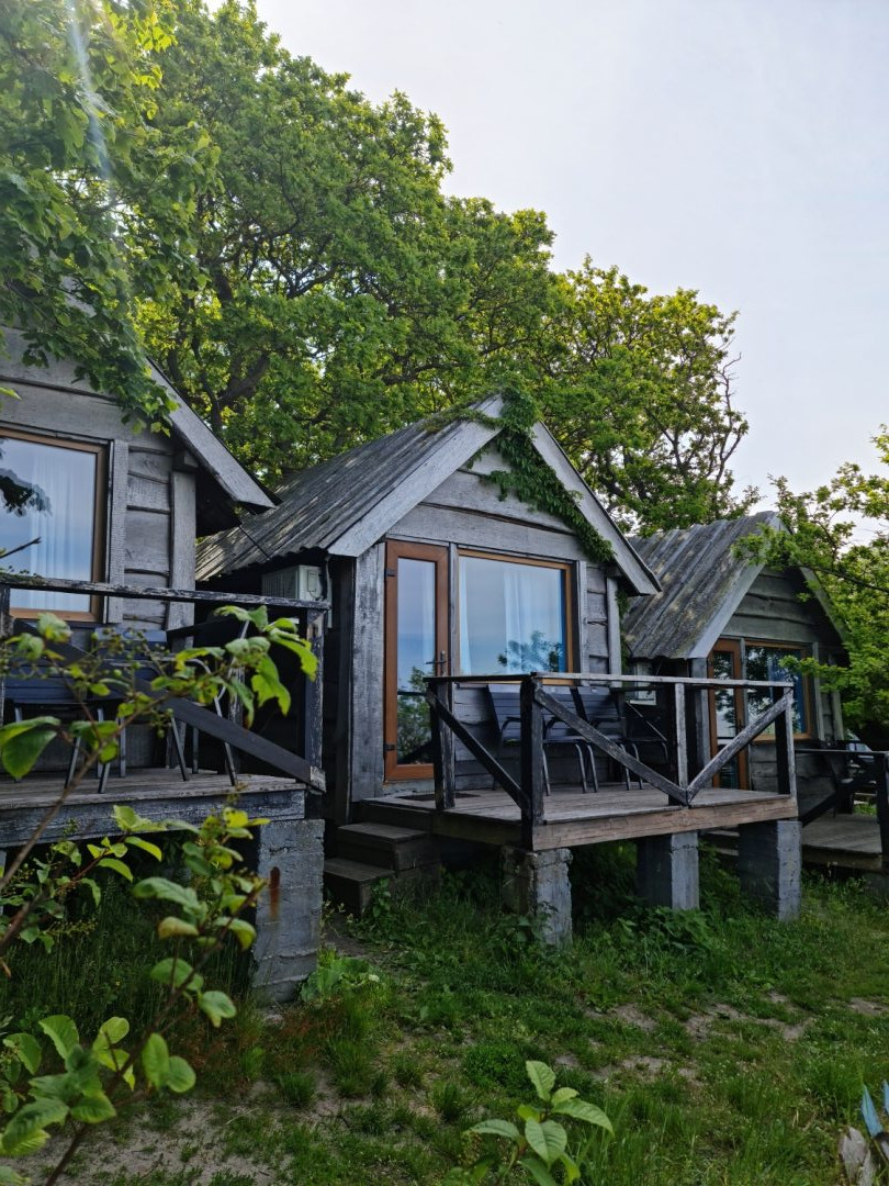 Бунгало (Теплое бунгало 3-х местное, с удобствами, террасой и видом на море) гостевого дома Арт-деревня Витланд, Балтийск