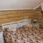 Коттедж (VIP Cottage), База отдыха Исаково