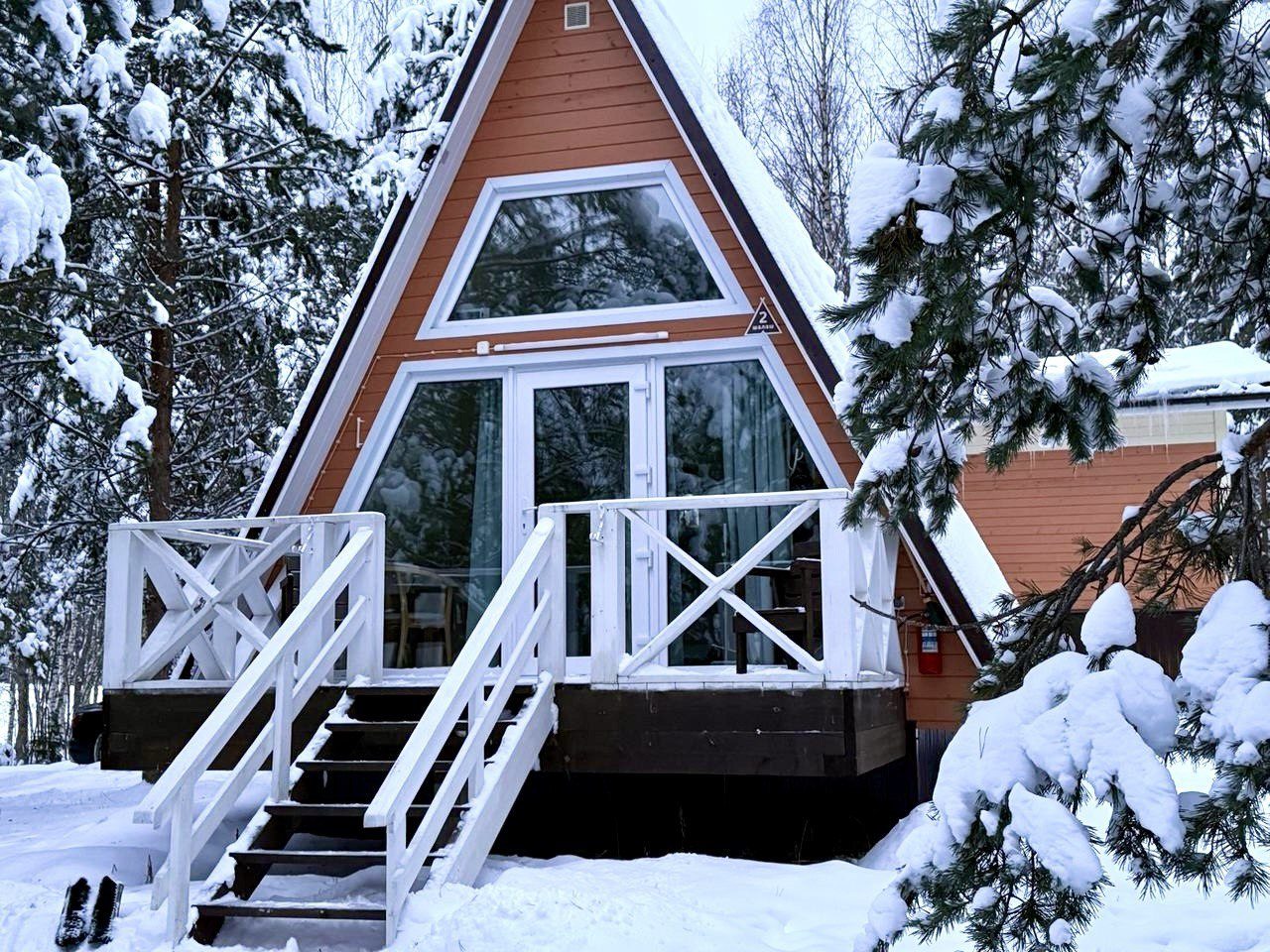Двухместный (Шалаш), База отдыха Любытино Хутор