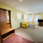 Сьюит, Загородный клуб Дача