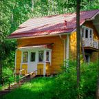 Дом (Пряник), Загородный клуб Дача