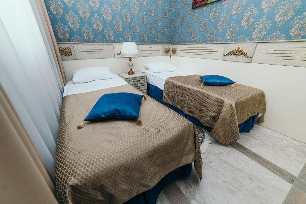 Двухместный (Двухместный номер с 2 отдельными кроватями) санатория Главные Нарзанные Ванны, Кисловодск