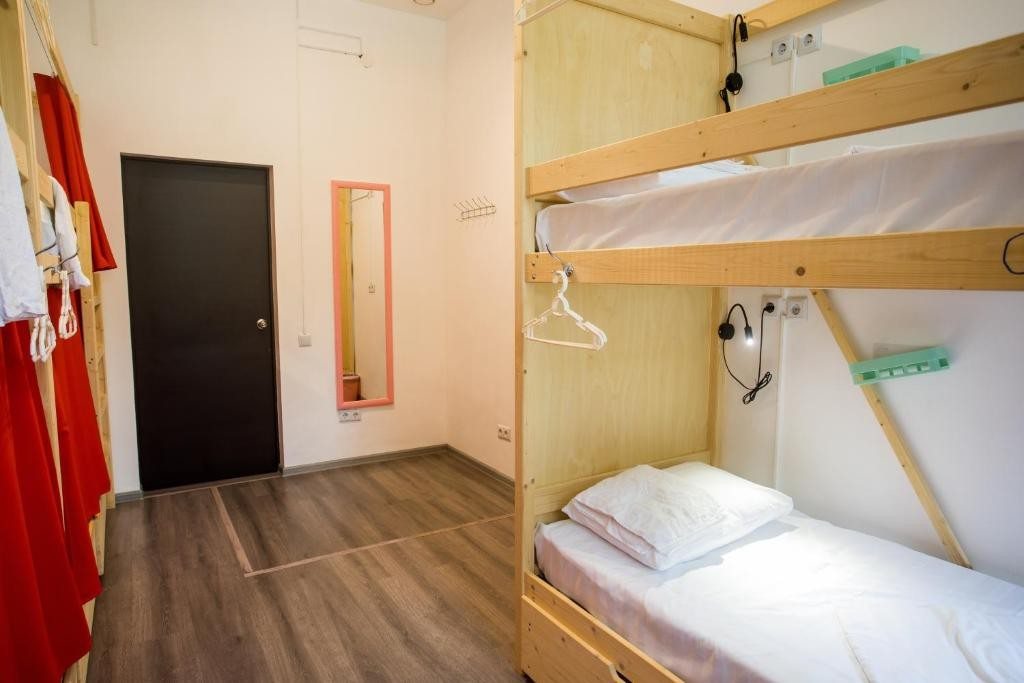 Номер (Кровать в общем 6-местном номере для женщин) хостела Tiger, Владивосток