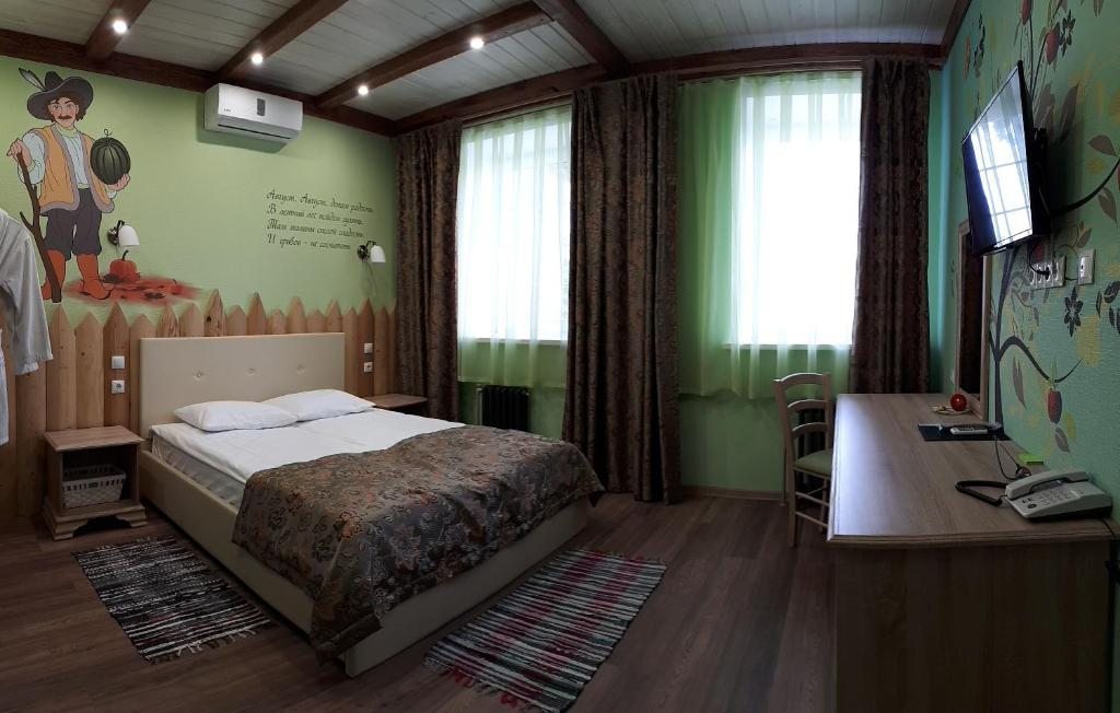 Двухместный (Стандартный двухместный номер с 1 кроватью АВГУСТ) гостевого дома 12 месяцев, Суздаль