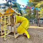 Детская игровая площадка, База отдыха Командор