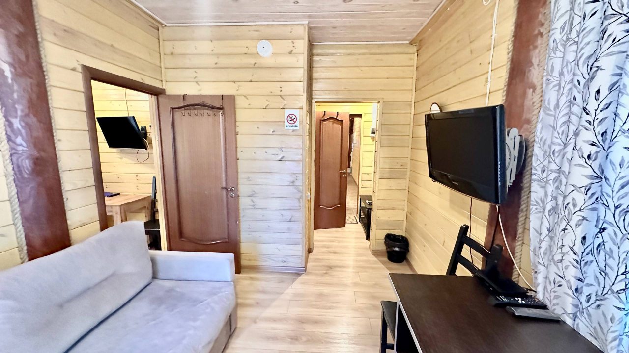 Сюит (Отель 3), База отдыха Командор