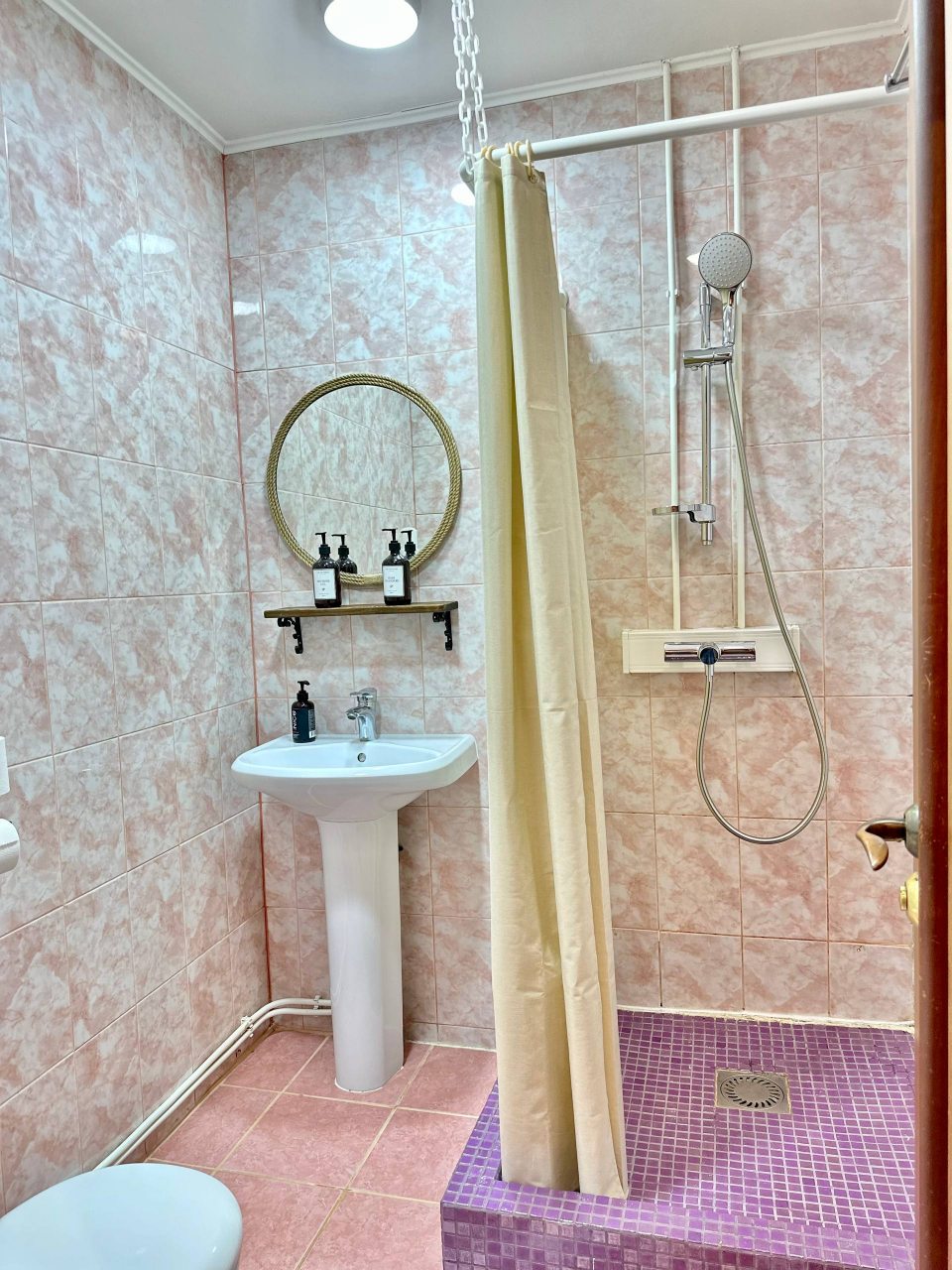 Сюит (Отель 4), База отдыха Командор