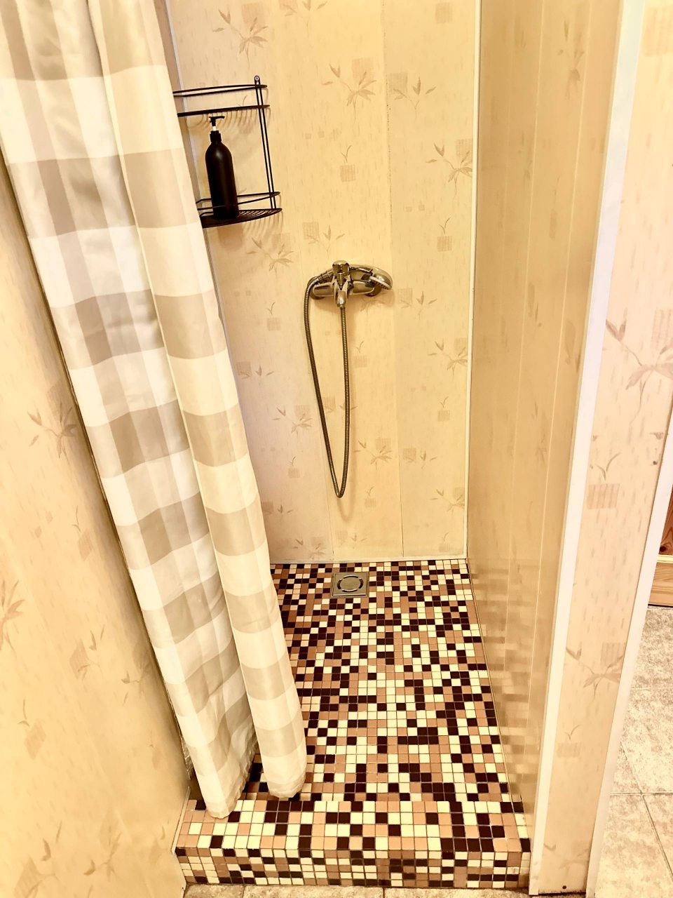 Коттедж (Дом Лисы), База отдыха Командор