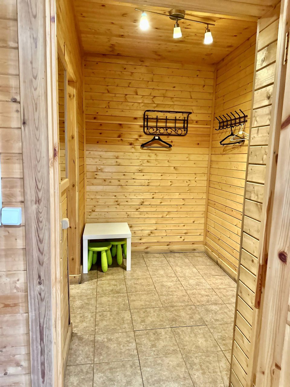 Коттедж (Дом Лисы), База отдыха Командор