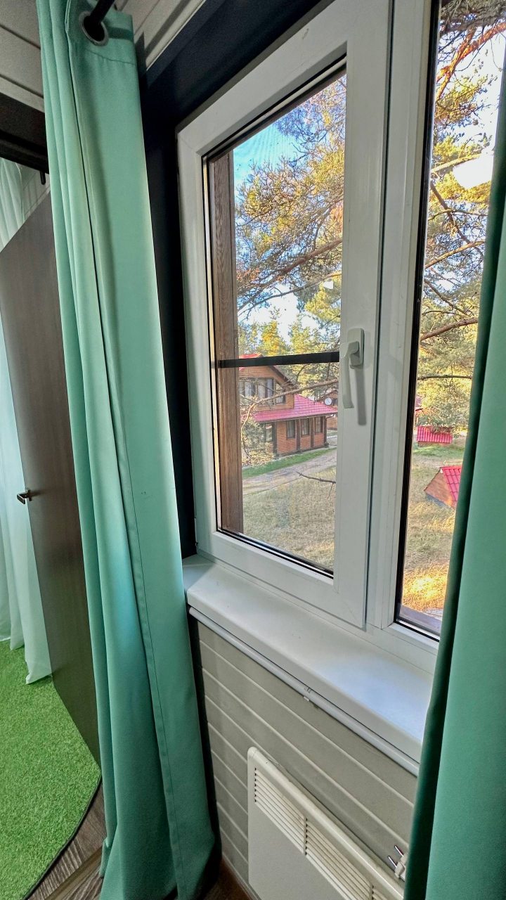 Коттедж (Дом Медведя), База отдыха Командор