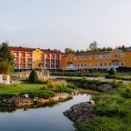 Территория загородного отеля Барская Усадьба 3*, Волга
