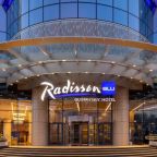 Фасад Рэдиссон Блу Олимпийский (Radisson Blu Olympiyskiy